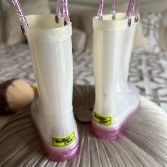 Translucent Rain Boots with Purple Glitter Soles & Ligth - Picture 1 of 7